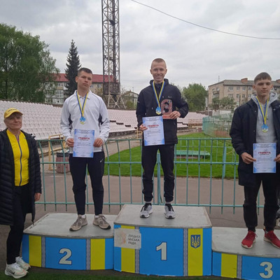 Успіхи студента фахового коледжу Владислава ПРИЙМАКА у змаганнях з легкої атлетики