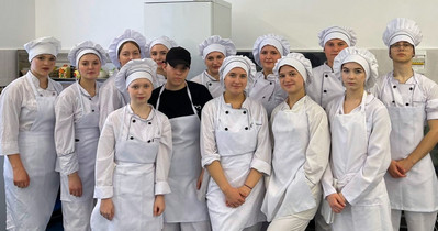 Відпрацювання здобувачами освіти групи Т-22 лабораторної роботи з теми: "Приготування соусів"