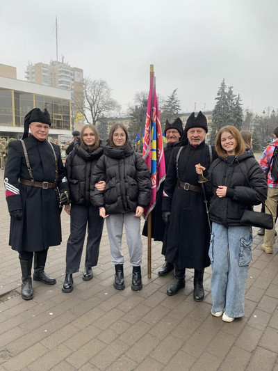 Представники студради долучились до акції "Ланцюг Єднання" у День Соборності України